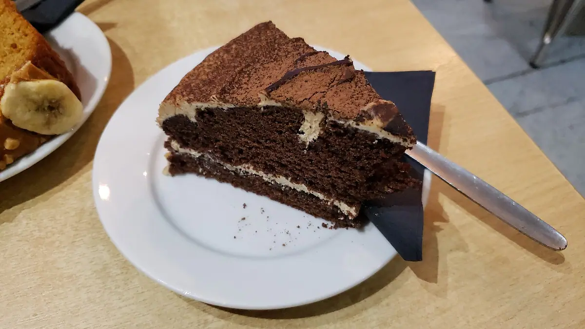 Polly's Pantry Tearoom – cake shop in Milford on Sea, Lymington